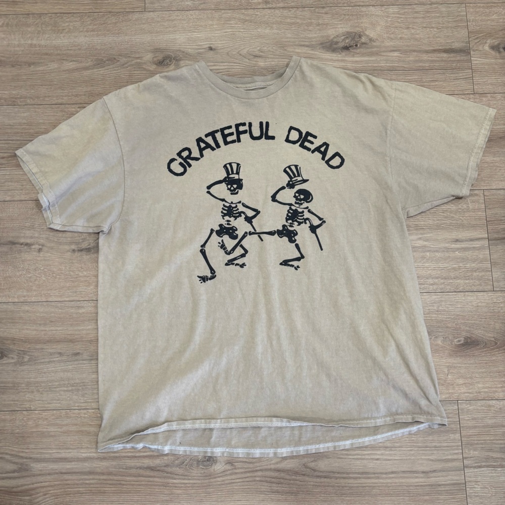 Grateful Dead t shirt